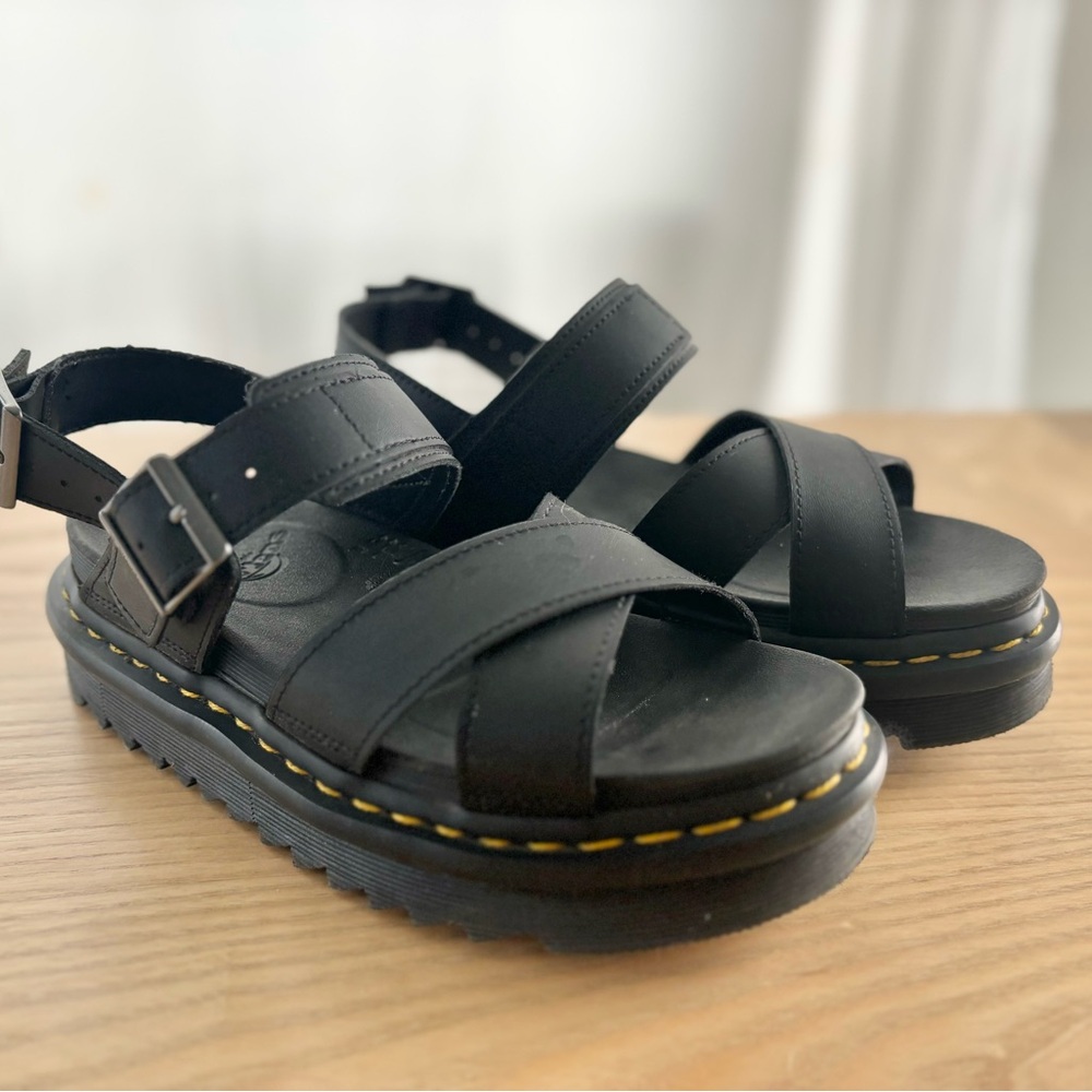 Dr. Martens Voss II Size 6